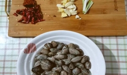 爆炒香辣花蛤的做法步骤