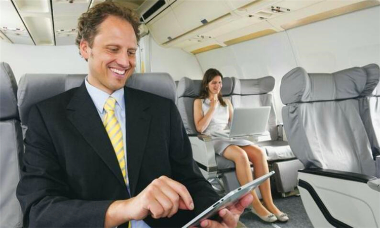 身份证掉了怎么坐飞机开证明