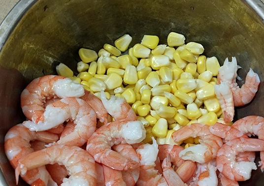 虾和什么包饺子