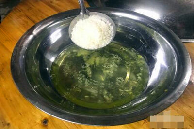 蛋清如何打成奶油状