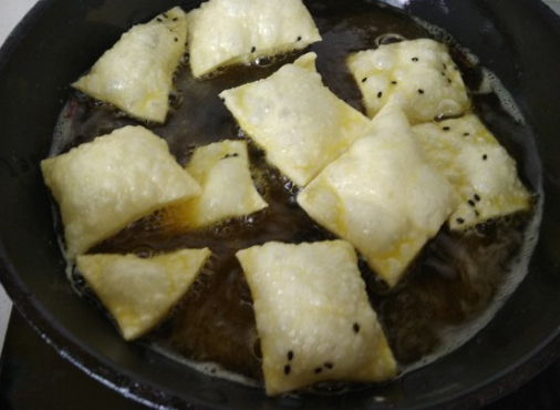 炸小脆果子的做法