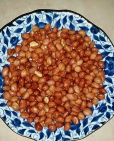 如何用空气炸锅做出香喷喷的花生米？