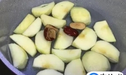 煮苹果冷水下锅还是热水