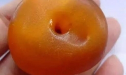 老蜜蜡和新蜜蜡的区别，为什么老蜜蜡价值更高？