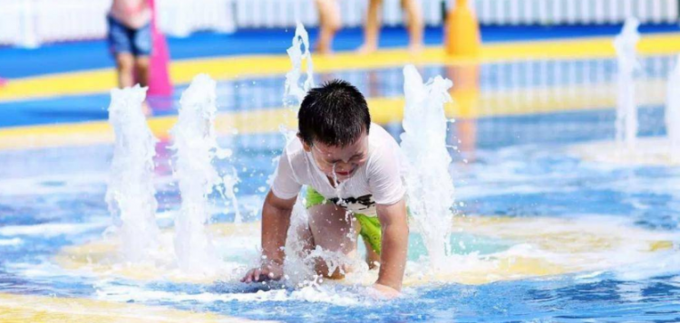 夏天小朋友怎样避暑