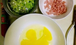 蛋炒方便面的做法