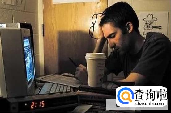 男子通宵打游戏后呼吸困难要治疗吗