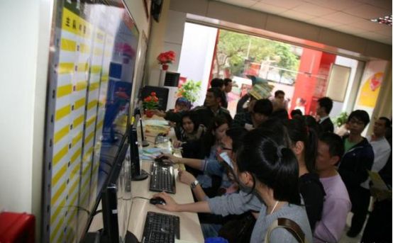 普通人真的能中彩票吗？