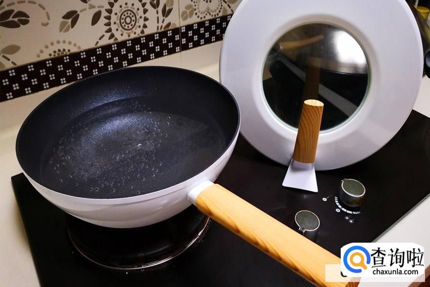 不粘锅会不会生锈