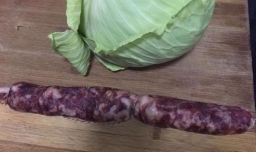 腊肠炒包菜的做法