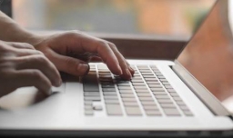 浏览器隐藏地址栏怎么恢复？