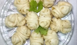 怎样做家常版五香花卷？