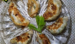 怎样做美味的韭菜鸡蛋水煎饺？