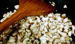 香菇玉米饺子的做法